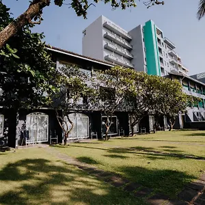 Earl's Regent Negombo